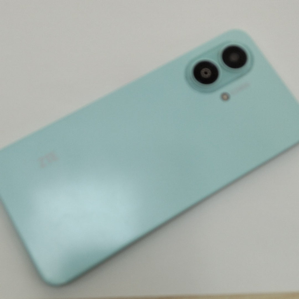 CELULAR ZTE BLADE A35E Z2466 (2024) 64 GB 2 GB RAM (SEMINUEVO)