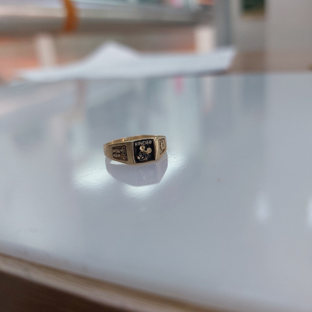 ANILLO DE GRADUACIÓN ORO 8 K 1.7 GRMS (SEMINUEVO)