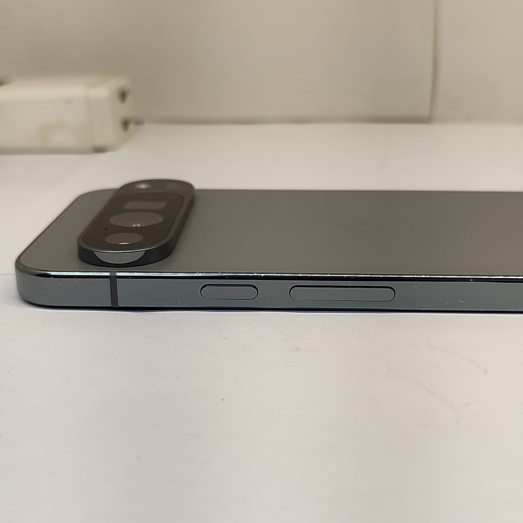 CELULAR GOOGLE PIXEL 9 PRO XL GGX8B (2024) 256 GB 16 GB RAM (SEMINUEVO)