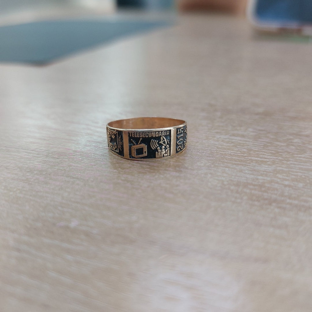 ANILLO DE GRADUACIÓN ORO 8 K 1.7 GRMS (SEMINUEVO)