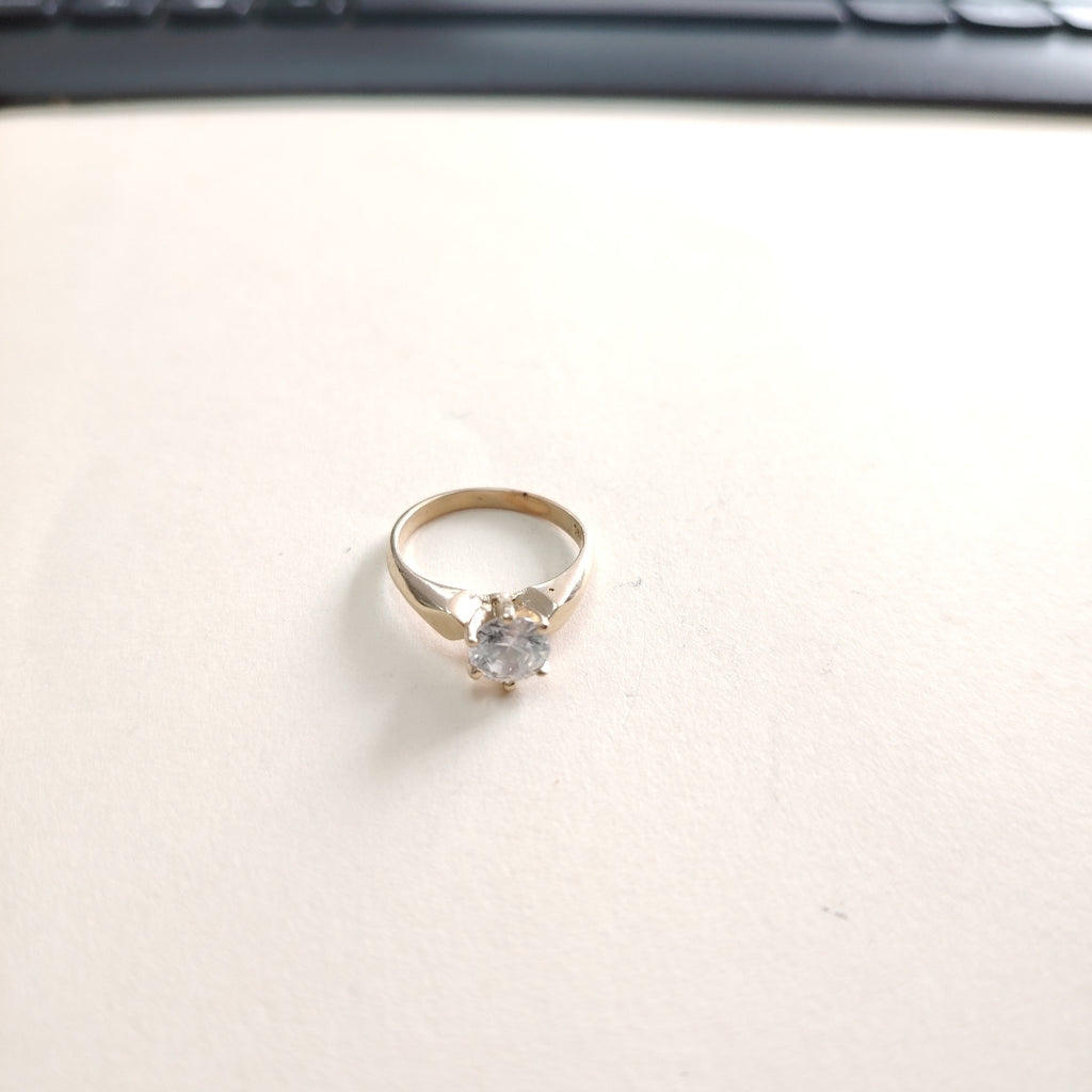 SOLITARIO ORO 14 K 3.5 GRMS (SEMINUEVO)