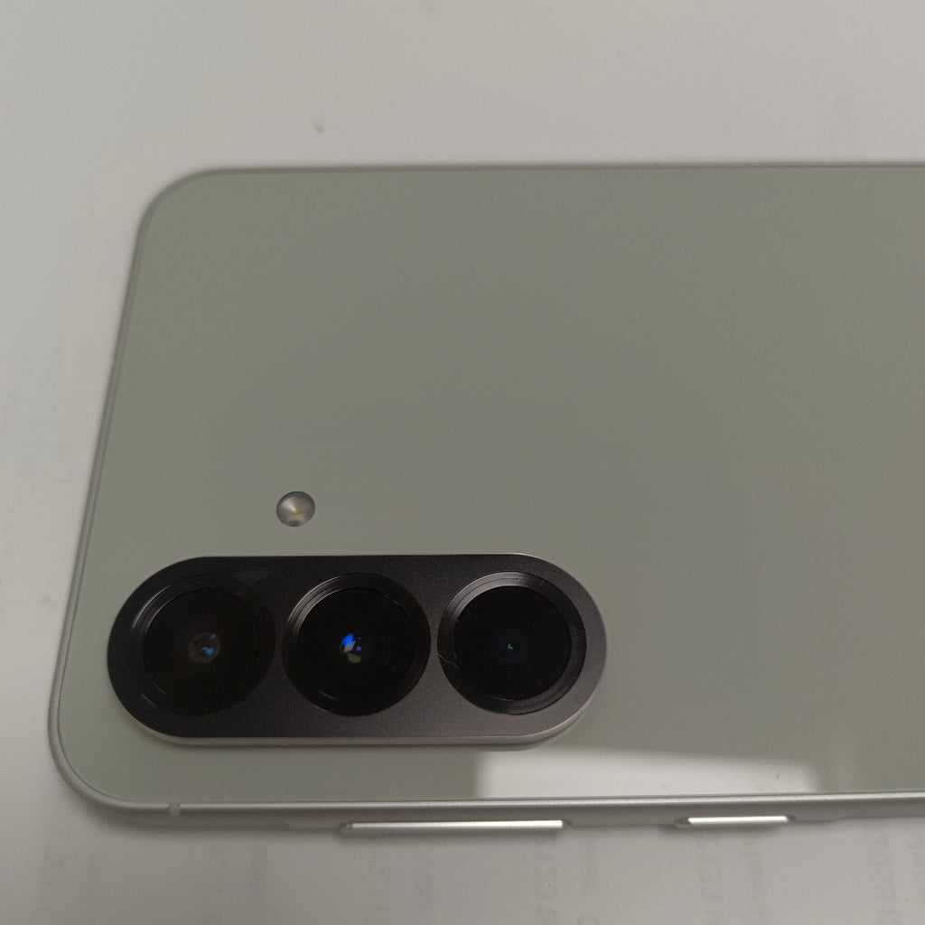 CELULAR SAMSUNG GALAXY A56 SM-A566E (2025) 256 GB 8 GB RAM (SEMINUEVO)
