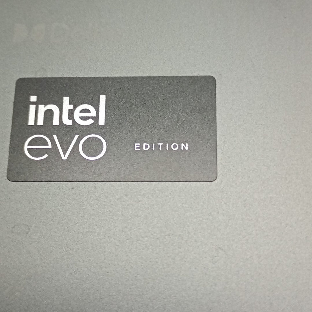 LAPTOP ASUS ZENBOOK 14 Q425M (2024) 1 TB SSD 16 GB RAM (SEMINUEVO)