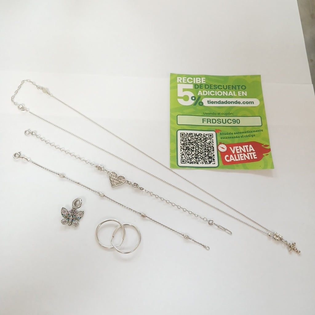 ARRACADAS PAR, DIJE, GARGANTILLA, PULSERA PLATA 11.4 GRMS (SEMINUEVO)