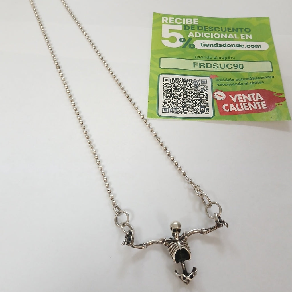 CADENA, DIJE PLATA 26 GRMS (SEMINUEVO)