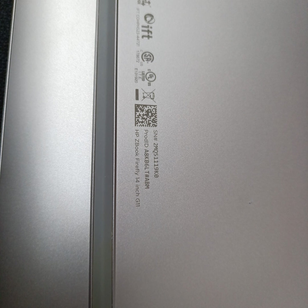 LAPTOP HP ZBOOK FIREFLY 14 G11 (2024) 512 GB SSD 16 GB RAM (SEMINUEVO)