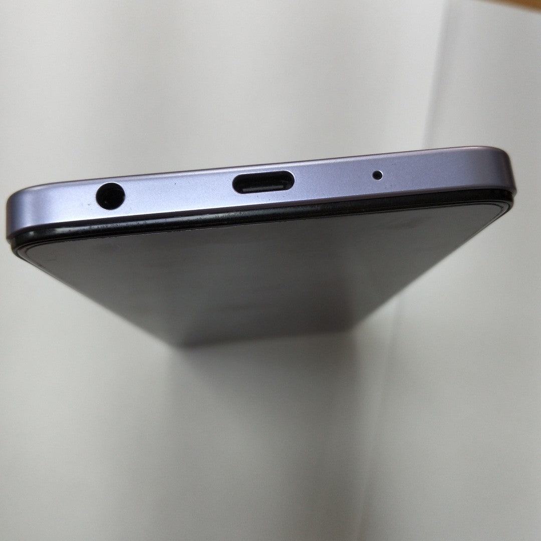 CELULAR VIVO Y04 V2430 (2025) 256 GB 4 GB RAM (SEMINUEVO)