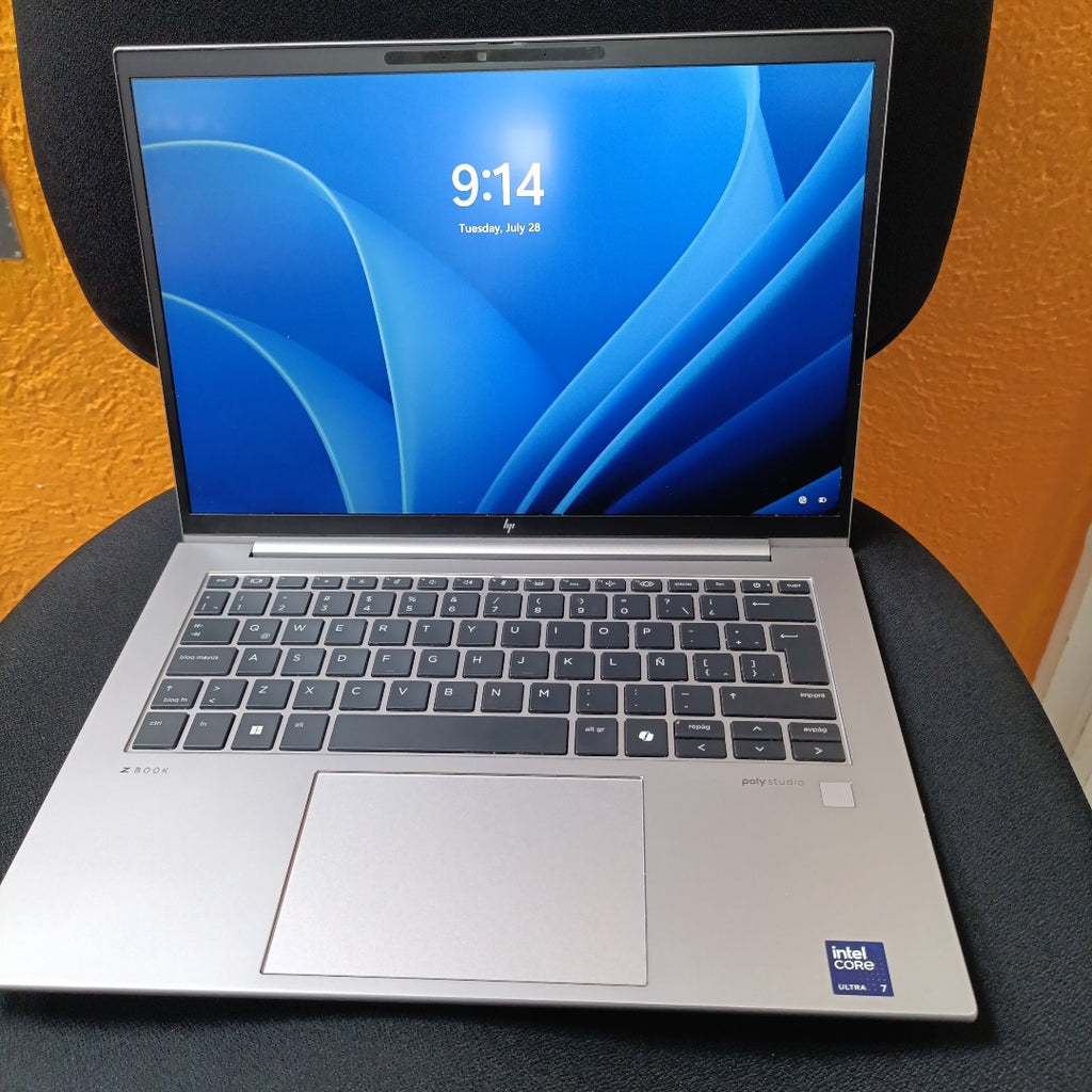 LAPTOP HP ZBOOK FIREFLY 14 G11 (2024) 512 GB SSD 16 GB RAM (SEMINUEVO)