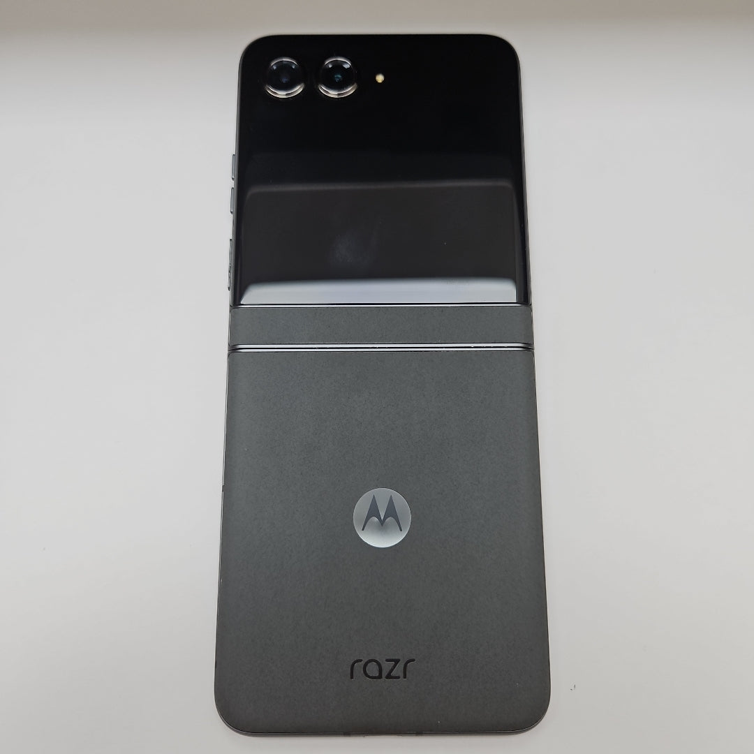 CELULAR MOTOROLA MOTO RAZR 50 XT2453-2 (2024) 512 GB 12 GB RAM (SEMINUEVO)