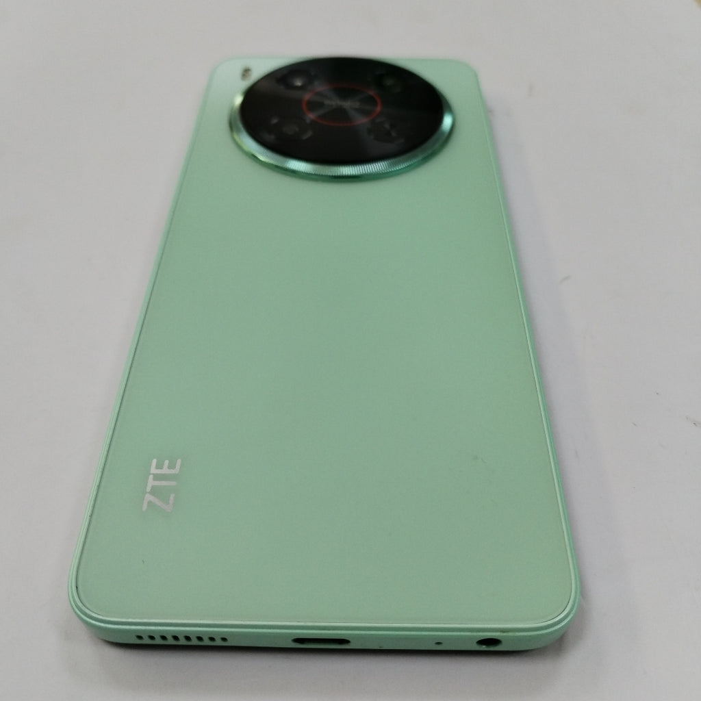 CELULAR ZTE BLADE V70 MAX Z2467 (2025) 256 GB 4 GB RAM (SEMINUEVO)