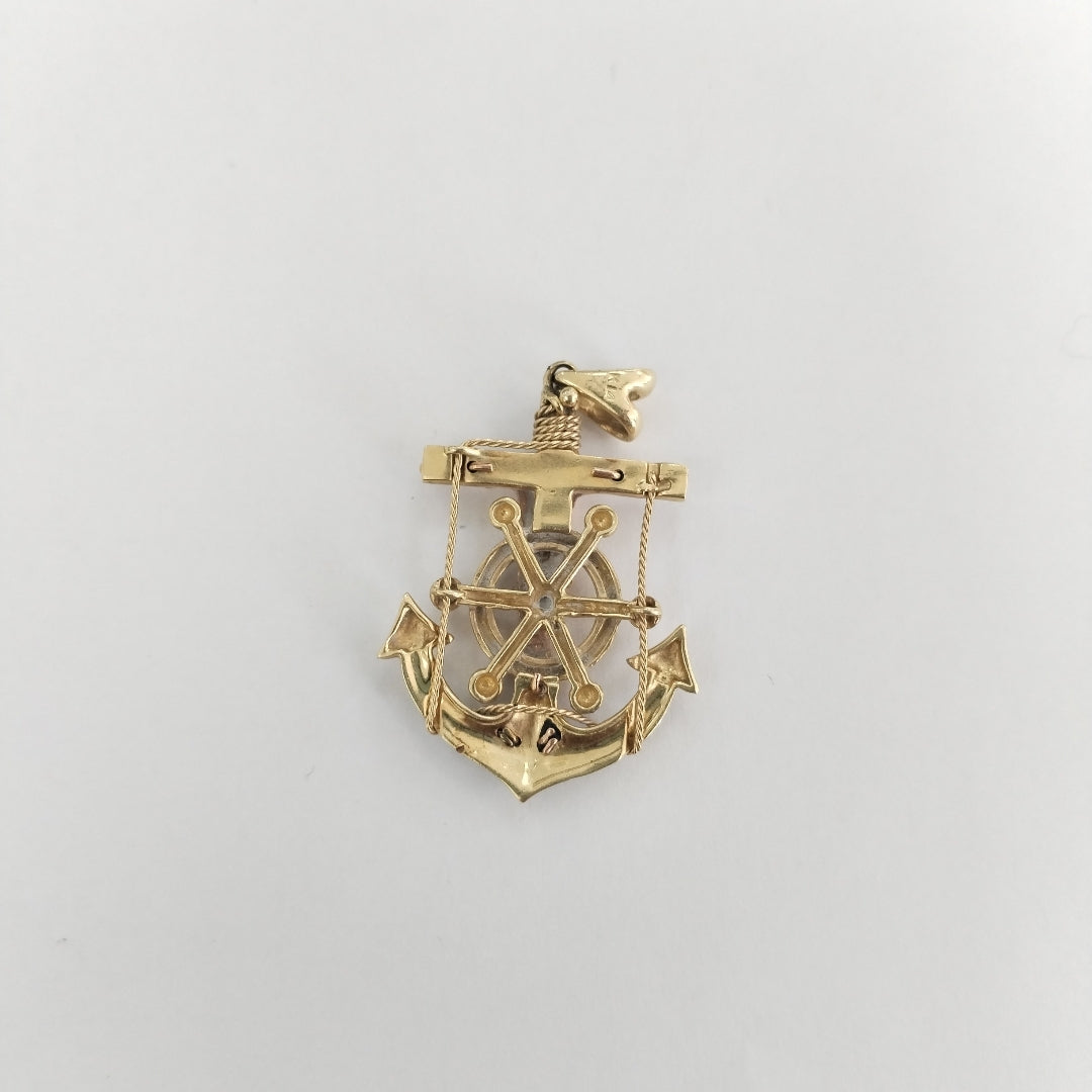 CRISTO EN ANCLA ORO 14 K 6,20 GRMS (SEMINUEVO)