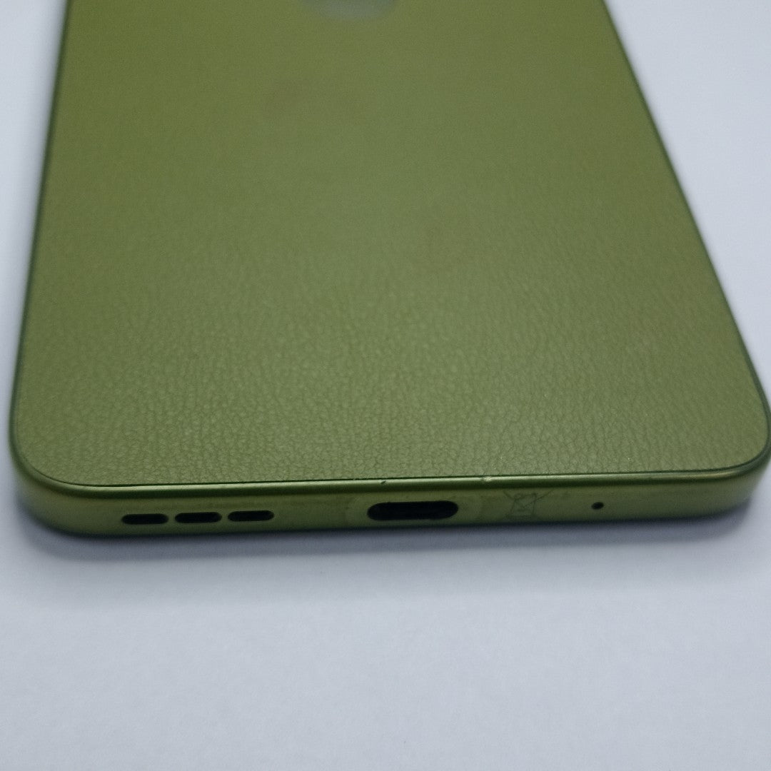 CELULAR MOTOROLA MOTO G15 XT2521-2 (2025) 256 GB 4 GB RAM (SEMINUEVO)