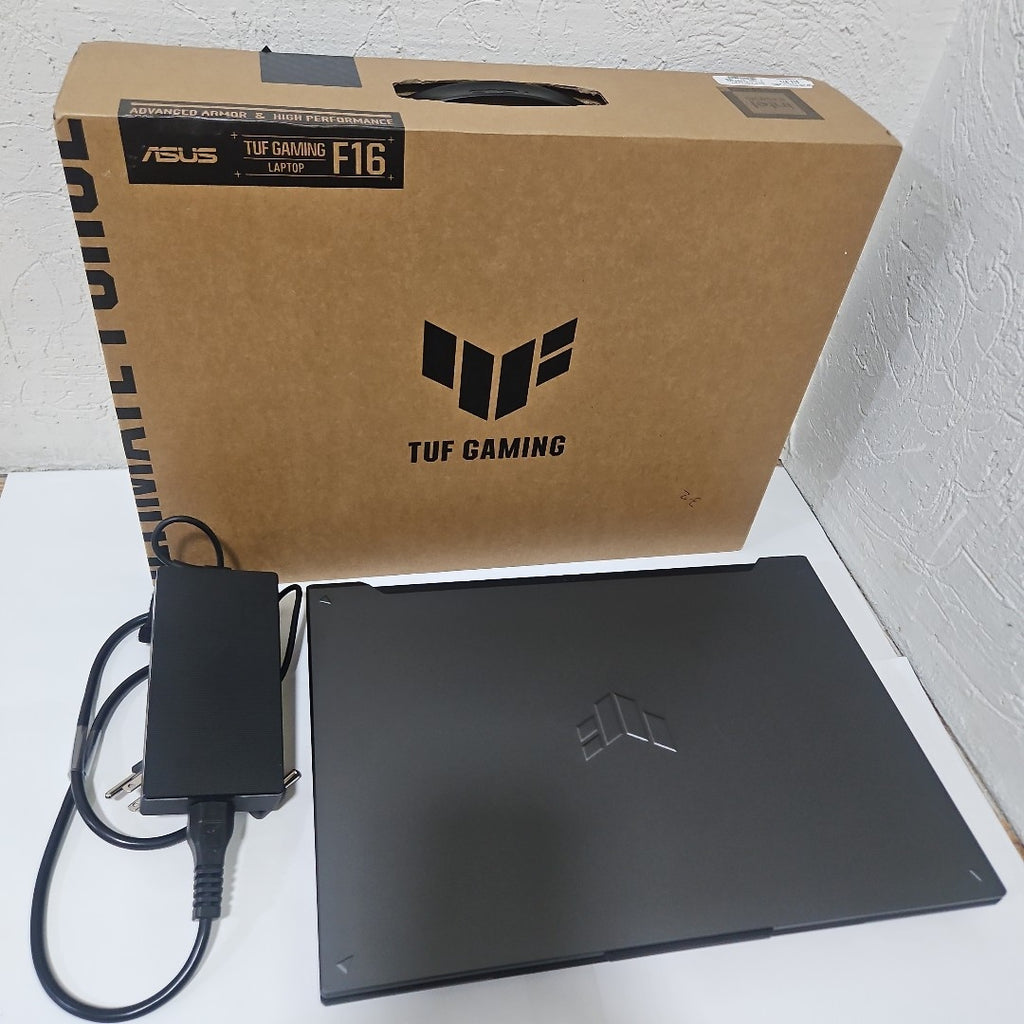 LAPTOP ASUS TUF GAMING F16 FX607VJ-RL023W (2025) 1 TB SSD 16 GB RAM (SEMINUEVO)