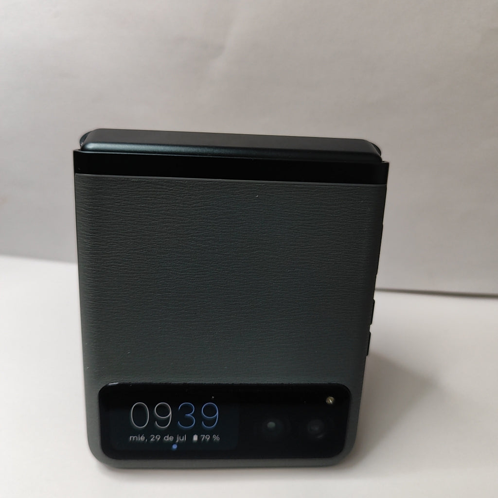 CELULAR MOTOROLA RAZR 40 XT2323-1 (2023) 256 GB 8 GB RAM (SEMINUEVO)