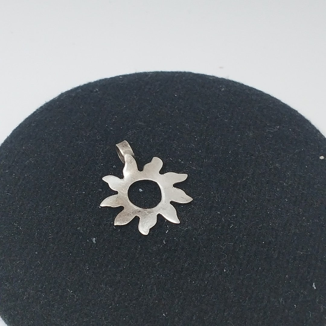 DIJE PLATA 0,70 GRMS (SEMINUEVO)