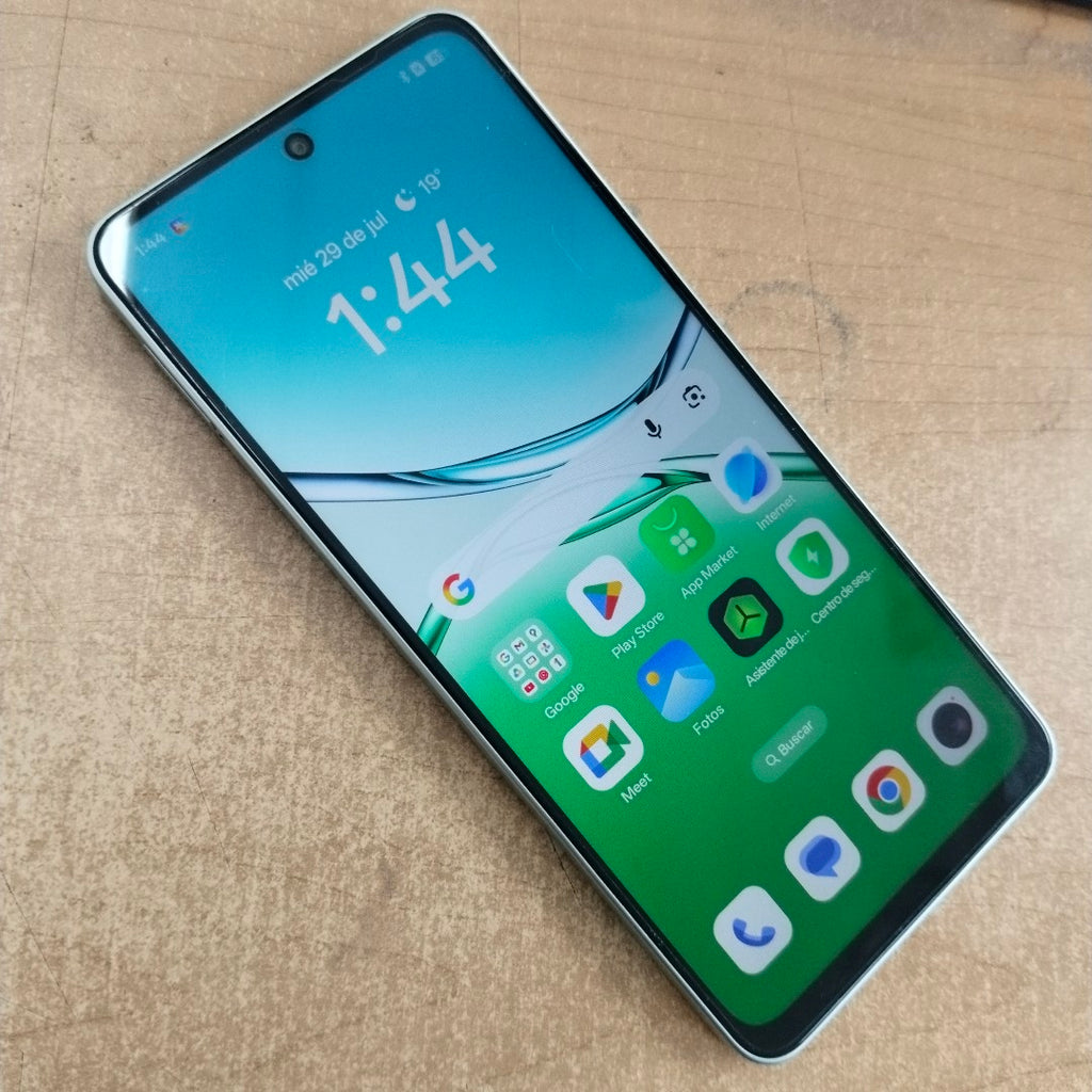 CELULAR OPPO A5 PRO CPH2711 (2025) 256 GB 8 GB RAM (SEMINUEVO)