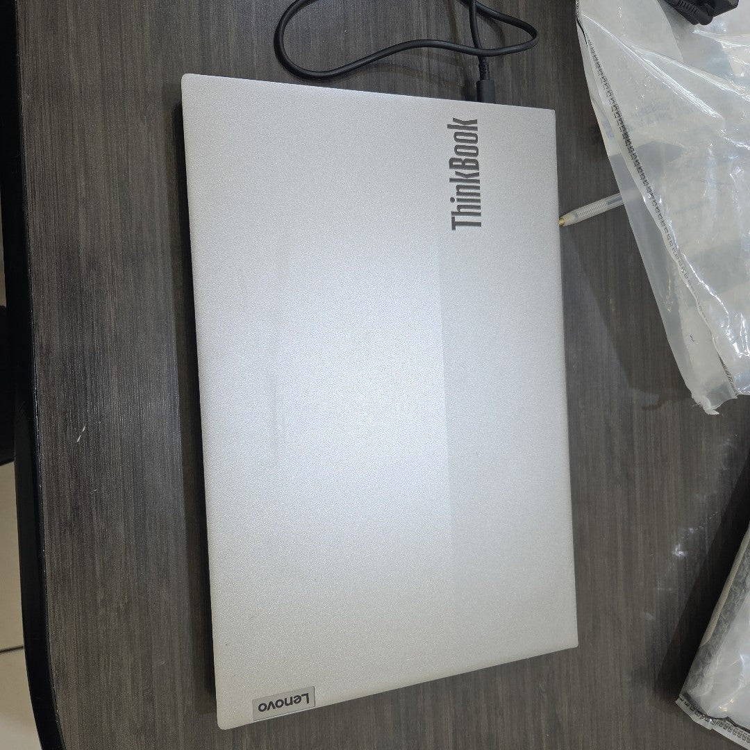 LAPTOP LENOVO THINKBOOK 14 G3 ACL (2023) 256 GB SSD 16 GB RAM (SEMINUEVO)