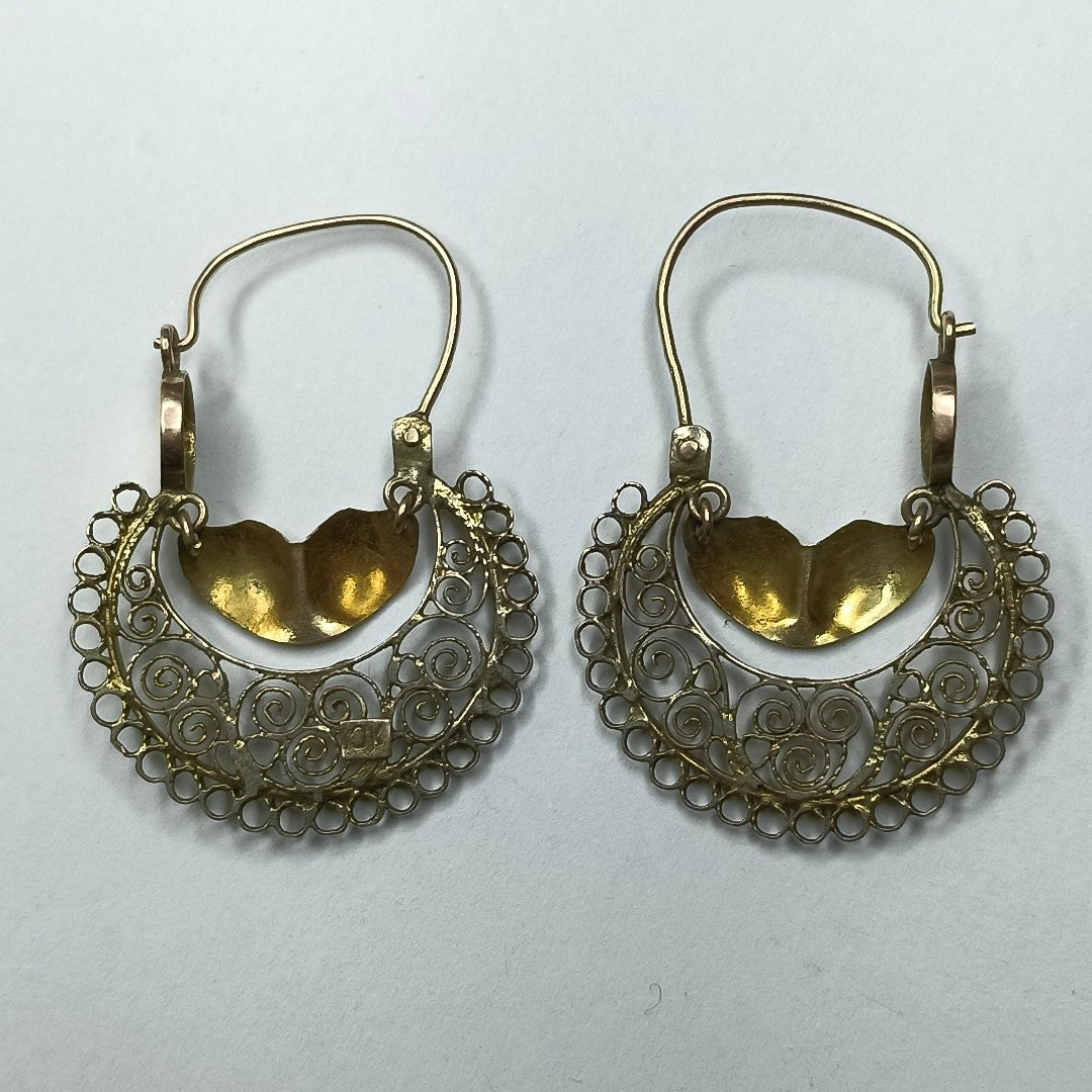 ARRACADAS PAR ORO 8 K 3.5 GRMS (SEMINUEVO)