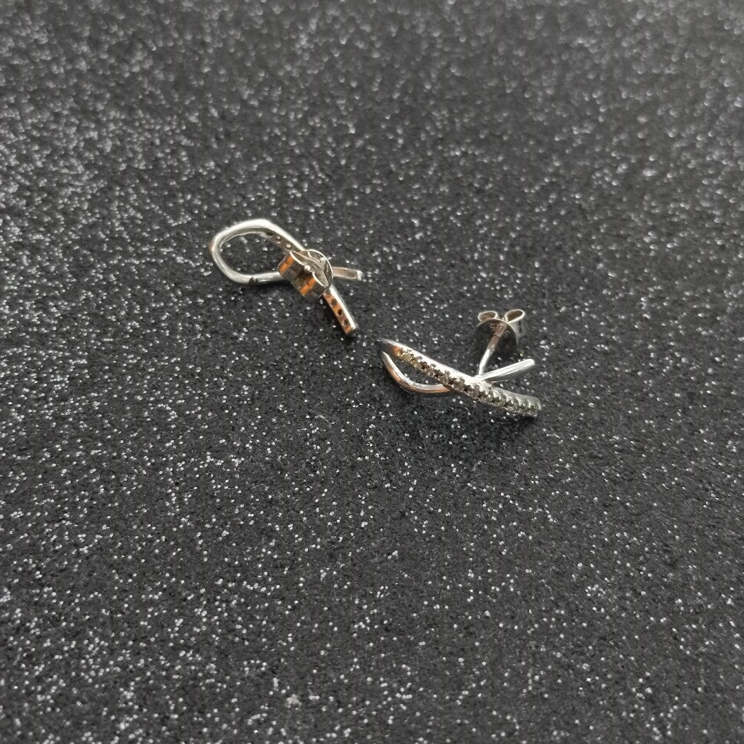 BROQUELES PAR ORO, ORO BLANCO 14 K 1.7 GRMS (SEMINUEVO)