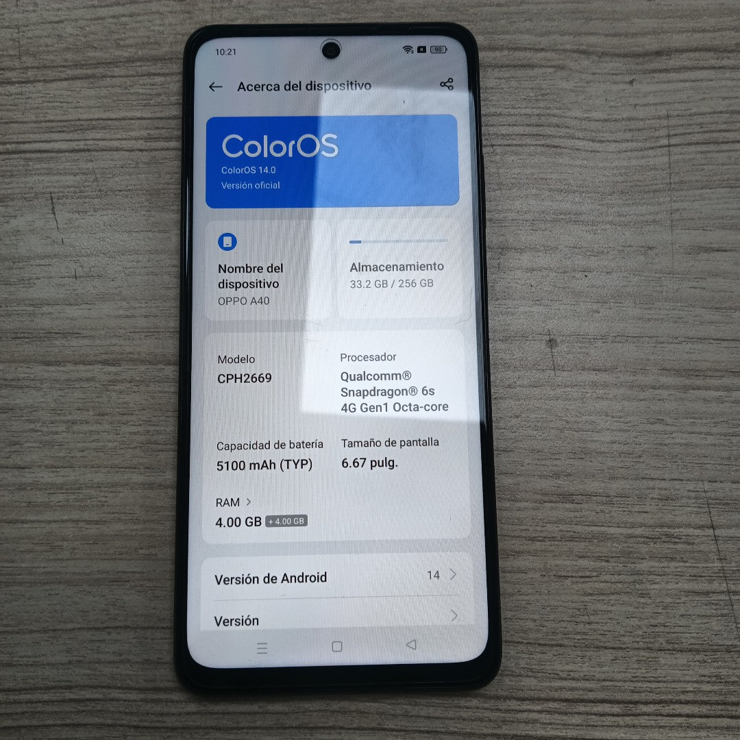 CELULAR OPPO A40 CPH2669 (2024) 256 GB 4 GB RAM (SEMINUEVO)