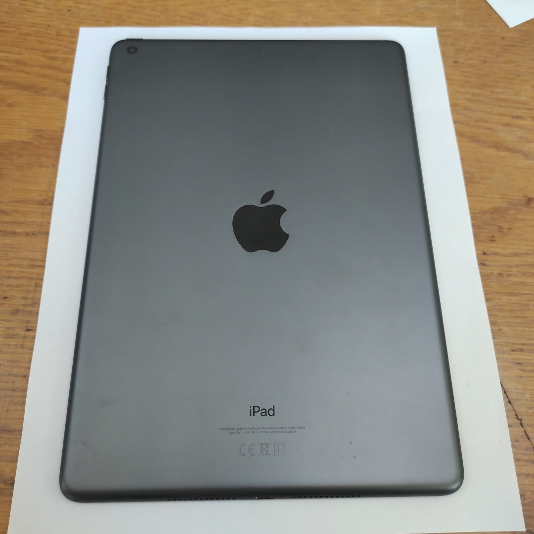 TABLETA APPLE IPAD 9 A2602 256 GB 3 GB RAM (SEMINUEVO)