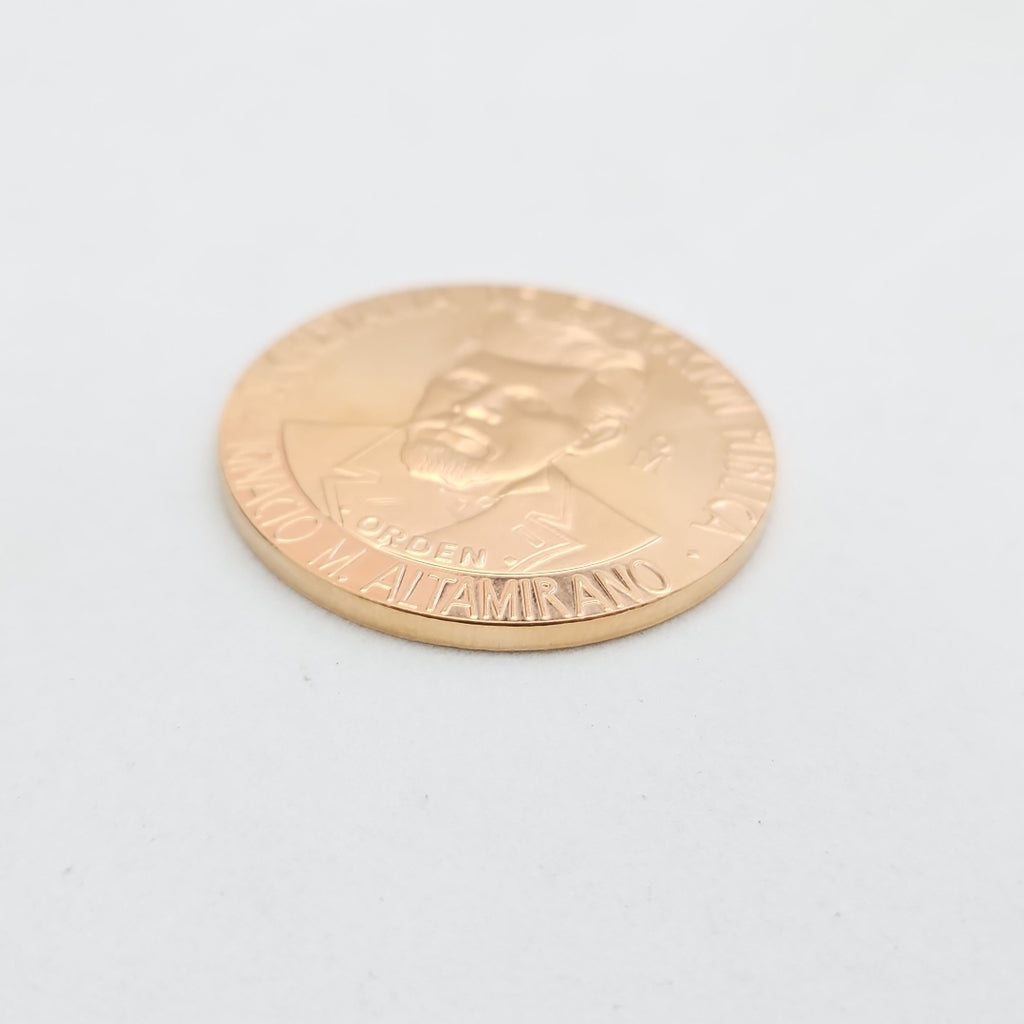 MEDALLA CONMEMORATIVA ORO 21 K 42 GRMS (SEMINUEVO)
