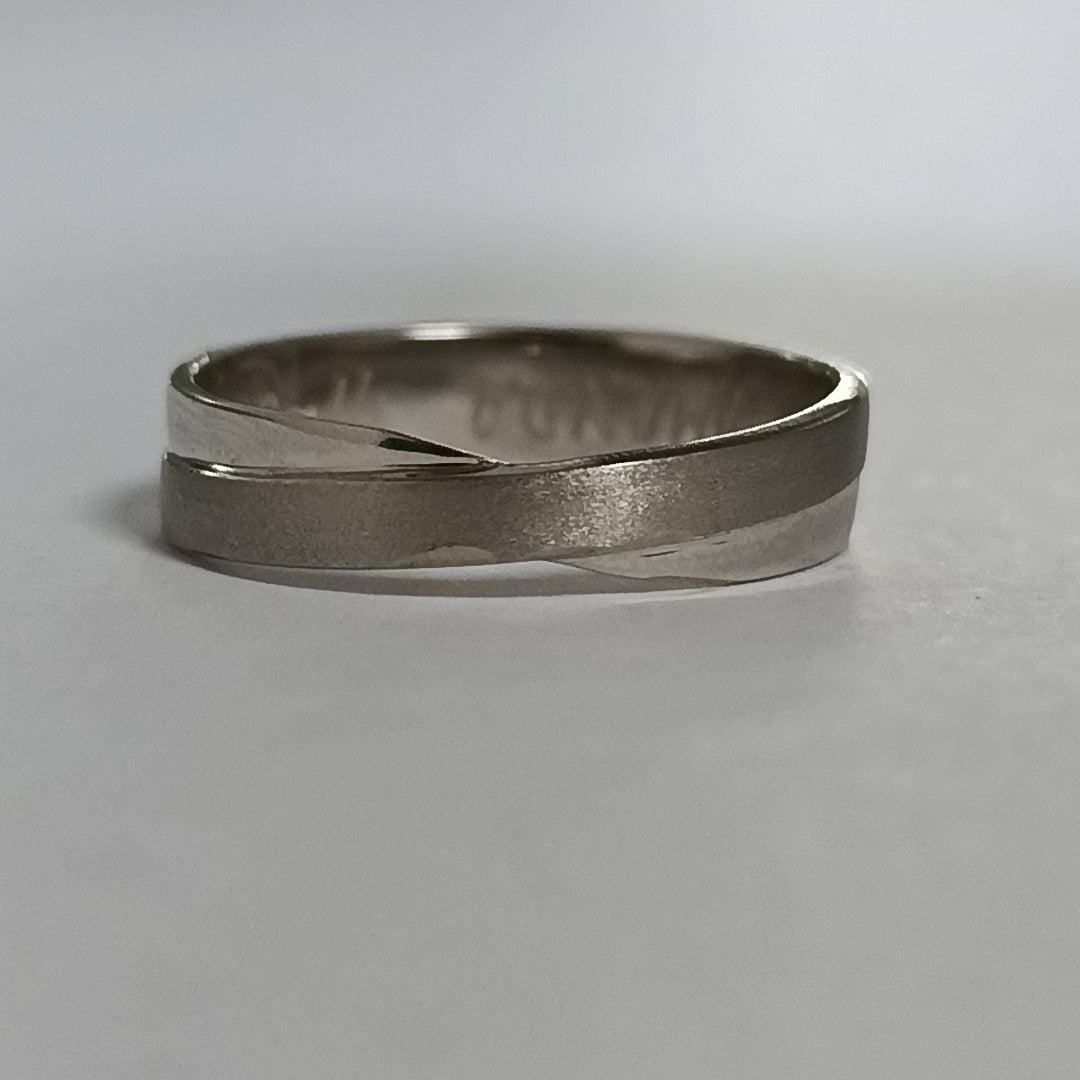 ARGOLLA ORO, ORO BLANCO 14 K 4.7 GRMS (SEMINUEVO)
