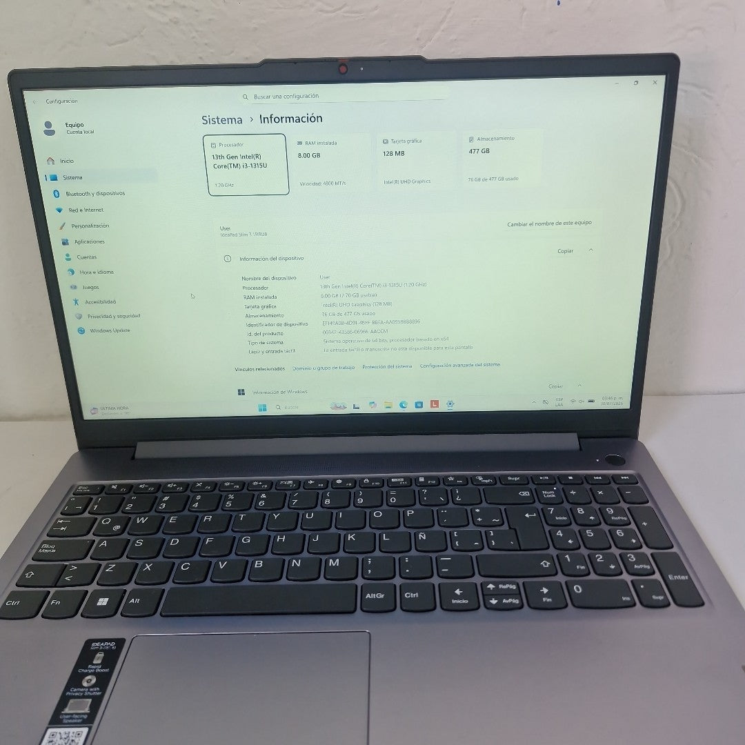 LAPTOP LENOVO IDEAPAD SLIM 3 15IRU8 (2025) 512 GB SSD 8 GB RAM (SEMINUEVO)
