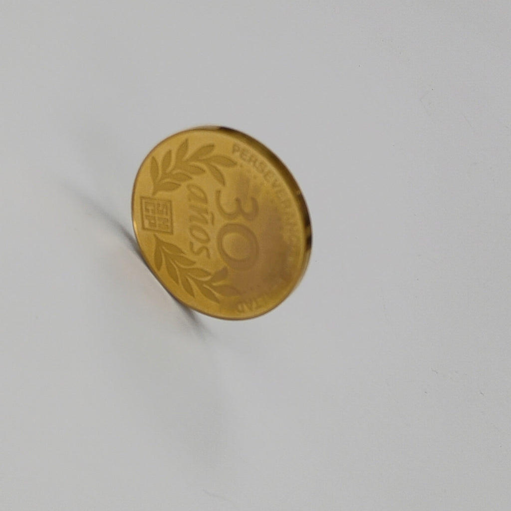 MEDALLA CONMEMORATIVA ORO 18 K 17 GRMS (SEMINUEVO)