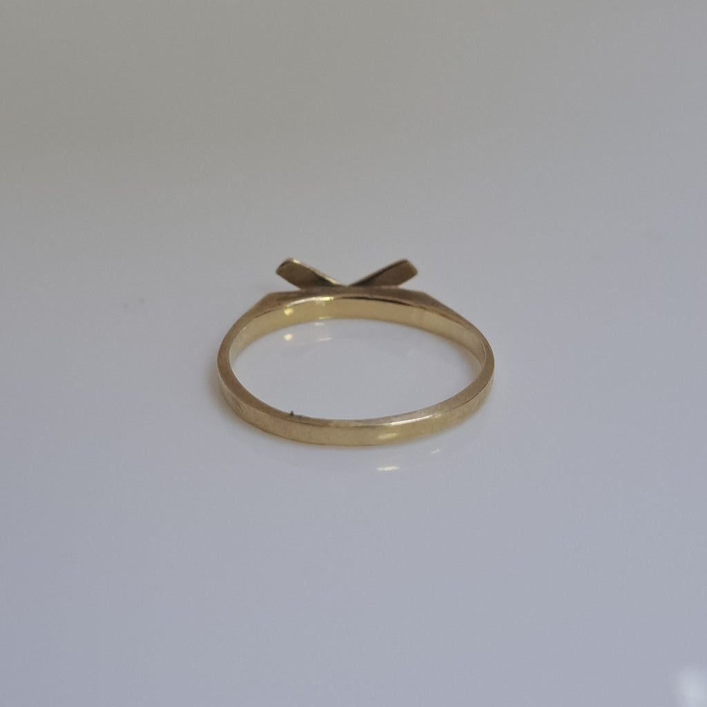 ANILLO DE GRADUACIÓN ORO 10 K 1.3 GRMS (SEMINUEVO)