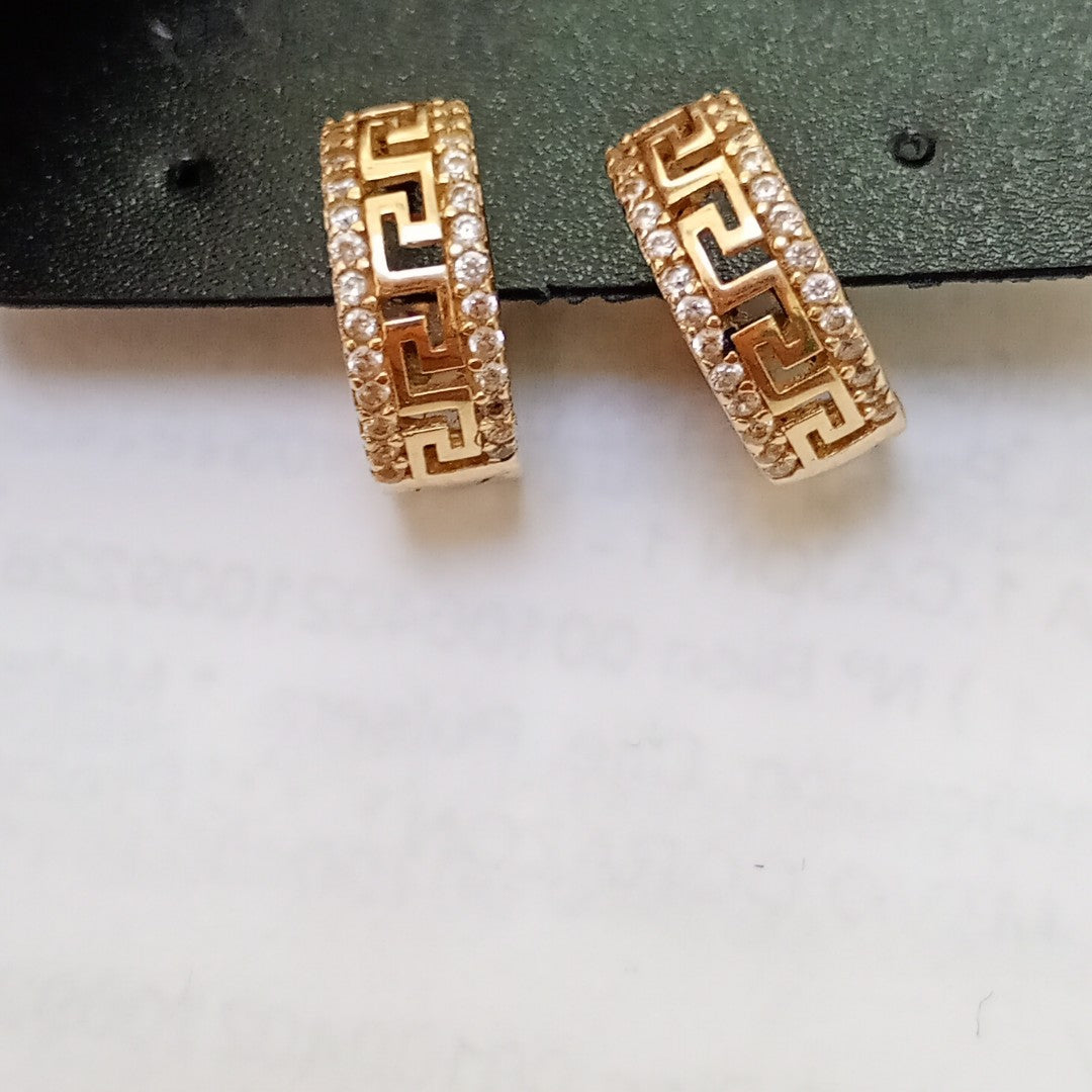 ARRACADAS PAR ORO 14 K 2.4 GRMS (SEMINUEVO)
