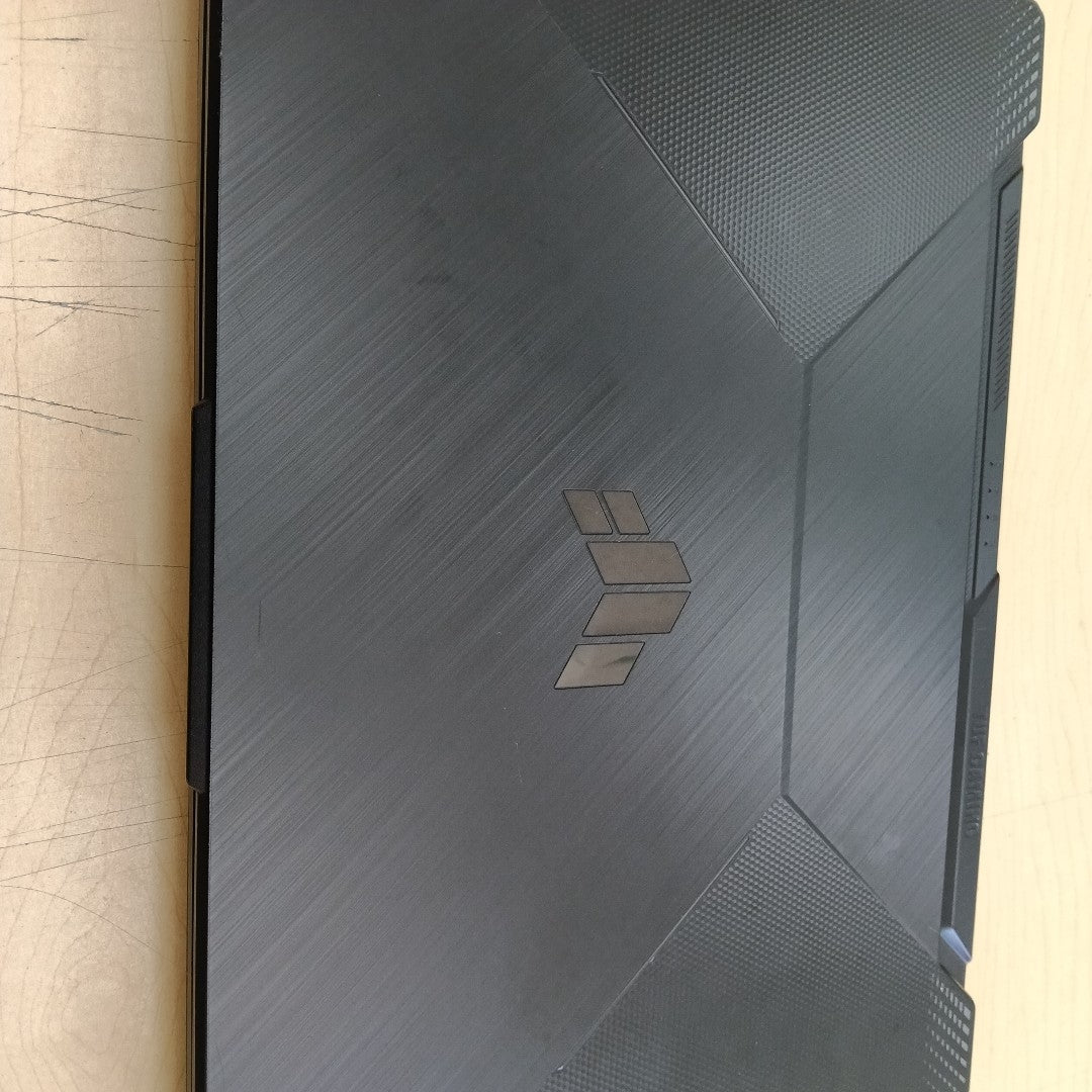 LAPTOP ASUS TUF GAMING F15 FX506HCB-HN144W (2023) 512 GB SSD 32 GB RAM (SEMINUEVO)