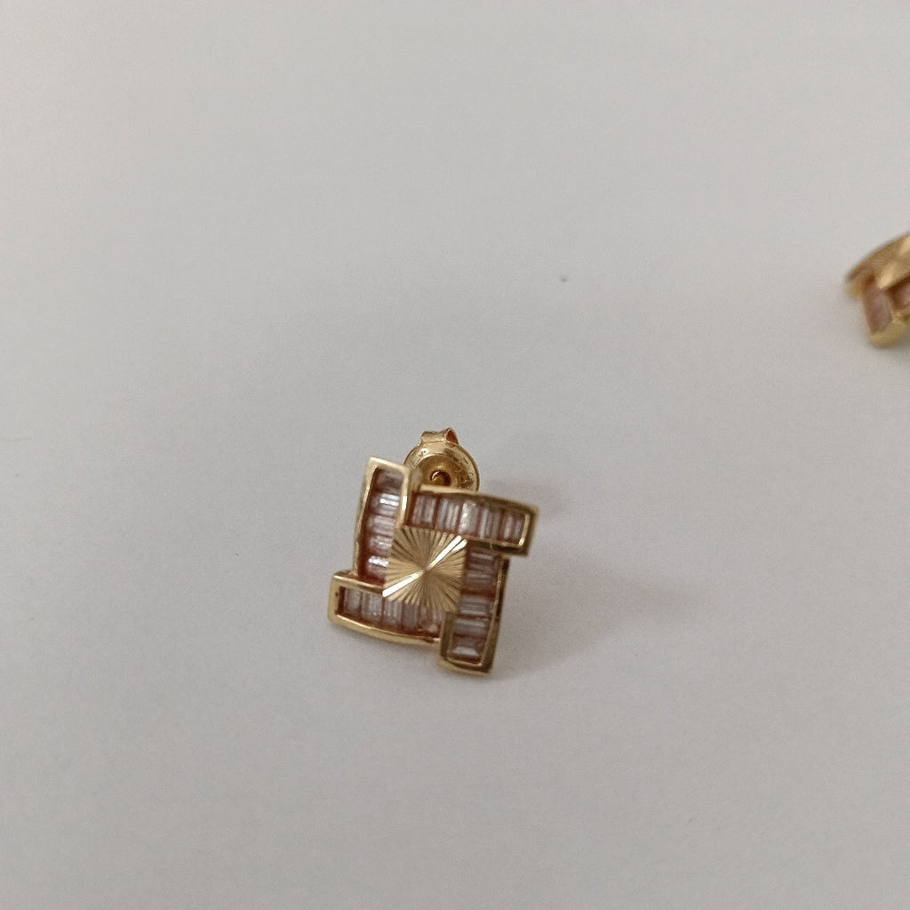 ARETES PAR ORO 14 K 3.3 GRMS (SEMINUEVO)