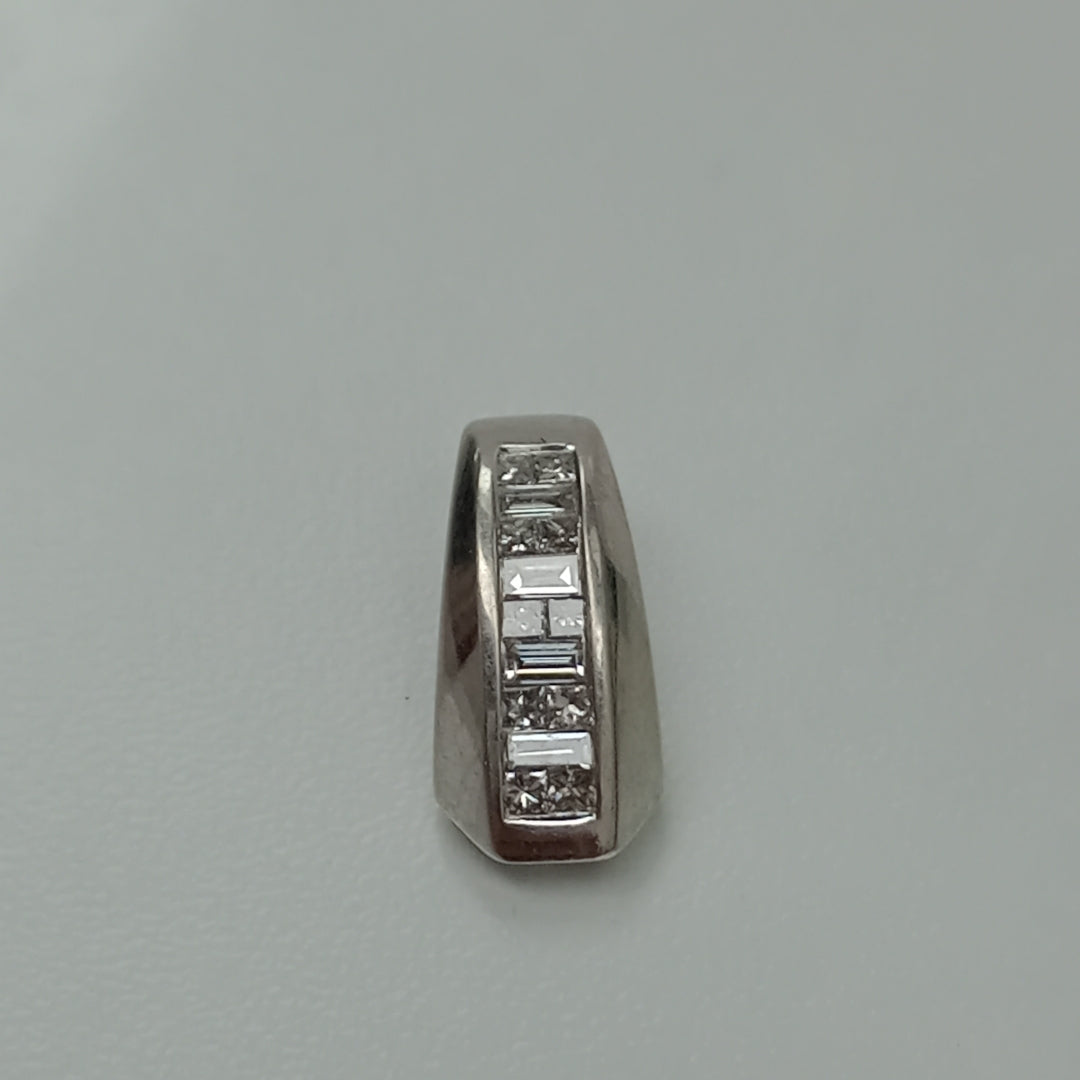 DIJE ORO BLANCO 14 K 2.3 GRMS (SEMINUEVO)