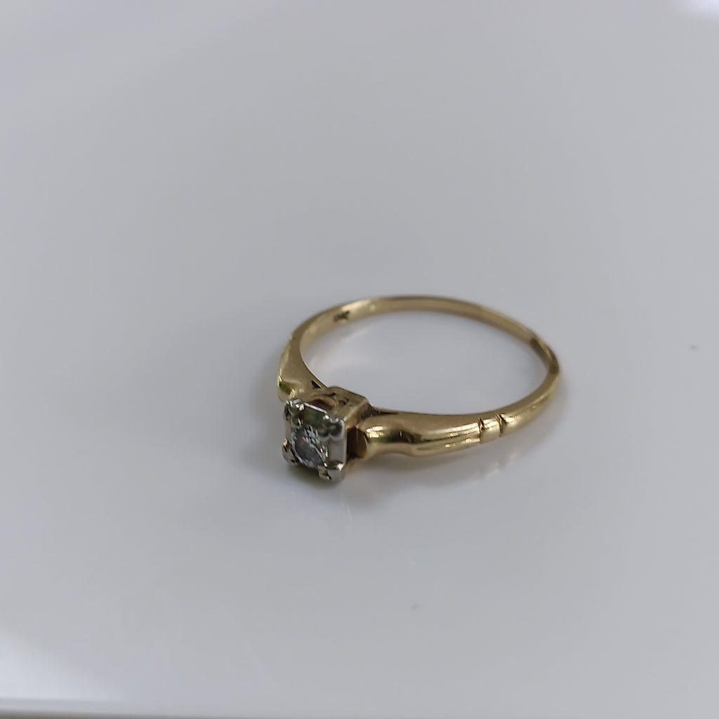 SOLITARIO ORO 14 K 1.2 GRMS (SEMINUEVO)