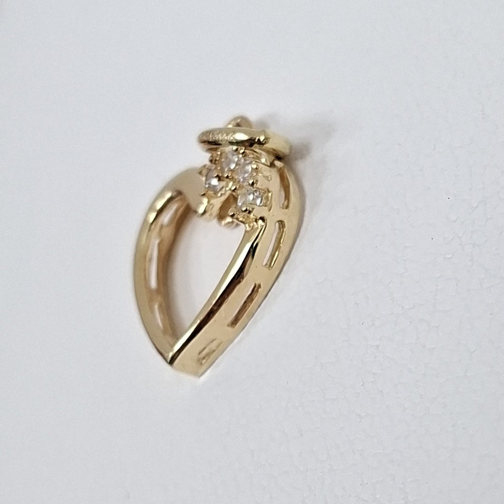DIJE CORAZON CON CIRCONIAS 14K 1.4 GR (NUEVO)