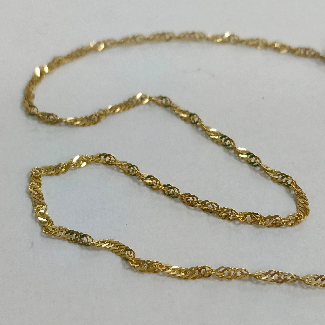 CADENA,MEDALLA RELIGIOSA ORO 10 K 1,70 GRMS (SEMINUEVO)