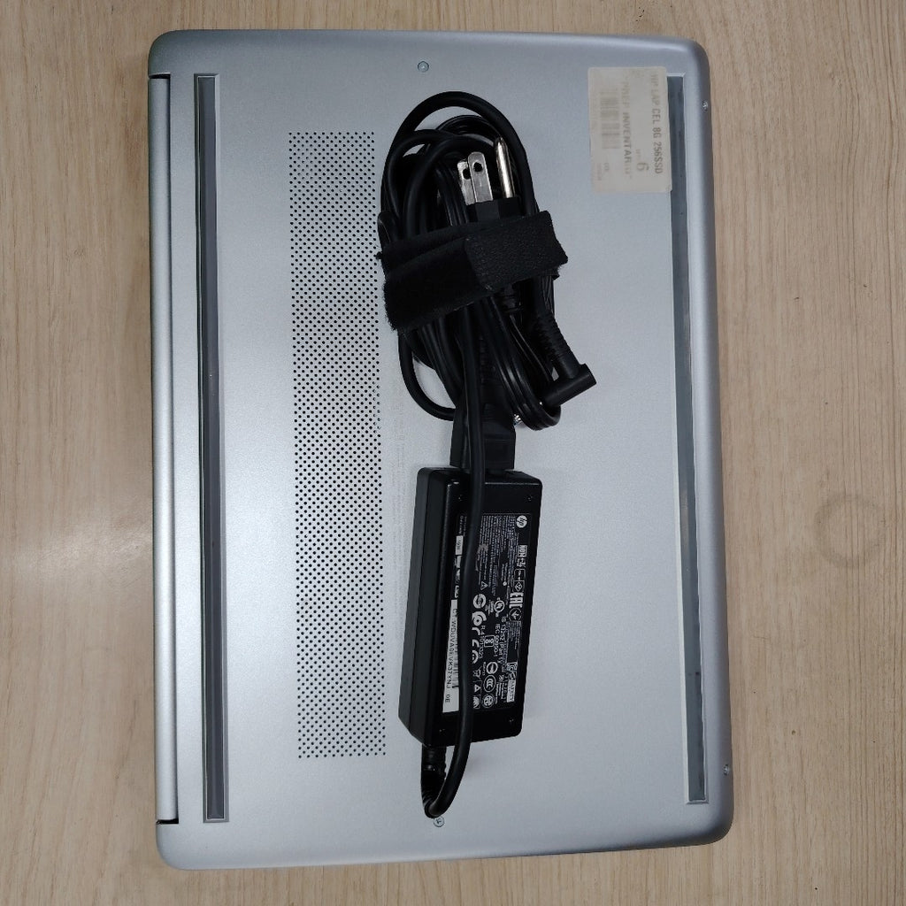 LAPTOP HP 14-DQ0527LA (2023) 256 GB SSD 8 GB RAM (SEMINUEVO)