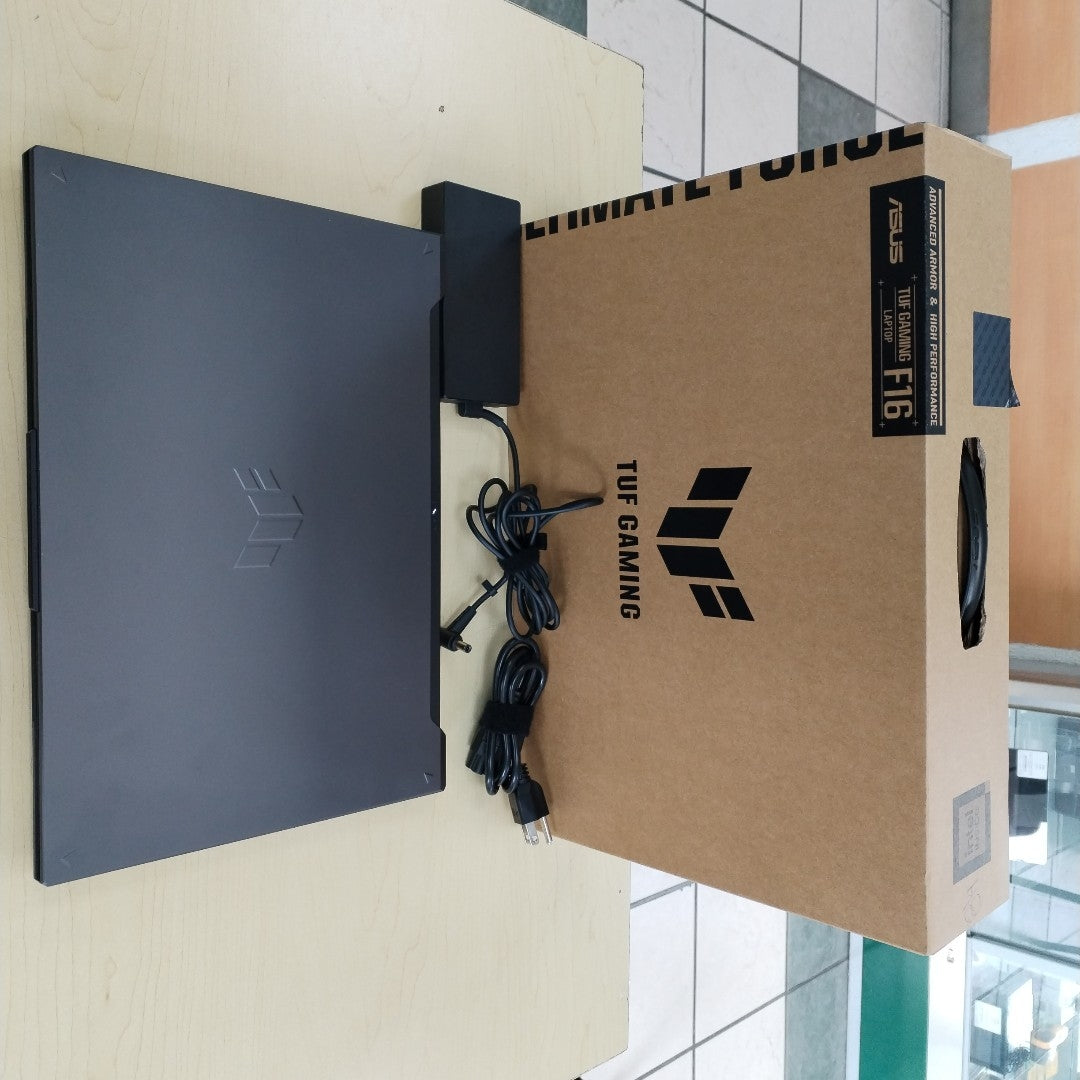 LAPTOP ASUS TUF GAMING F16 FX607VJ-RL023W (2025) 1 TB SSD 16 GB RAM (SEMINUEVO)