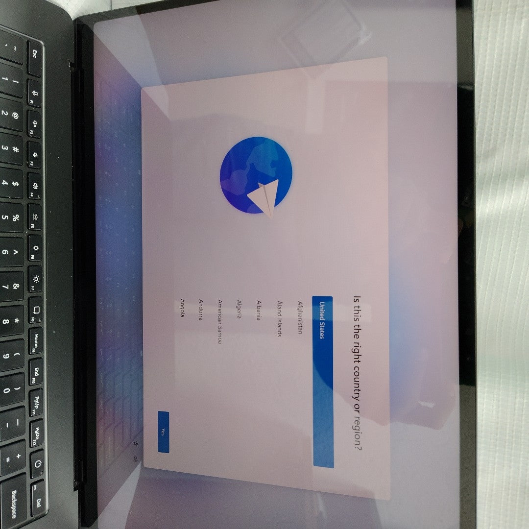 LAPTOP MICROSOFT SURFACE LAPTOP 7 2037 (2025) 1 TB SSD 16 GB SSD (SEMINUEVO)