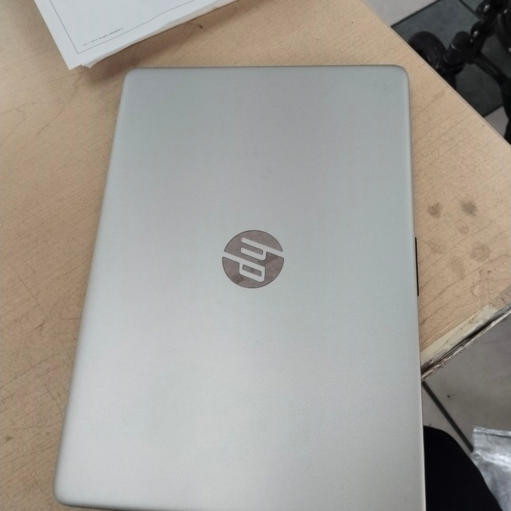 LAPTOP HP 14-DQ0532LA (2024) 128 GB SSD 4 GB RAM (SEMINUEVO)