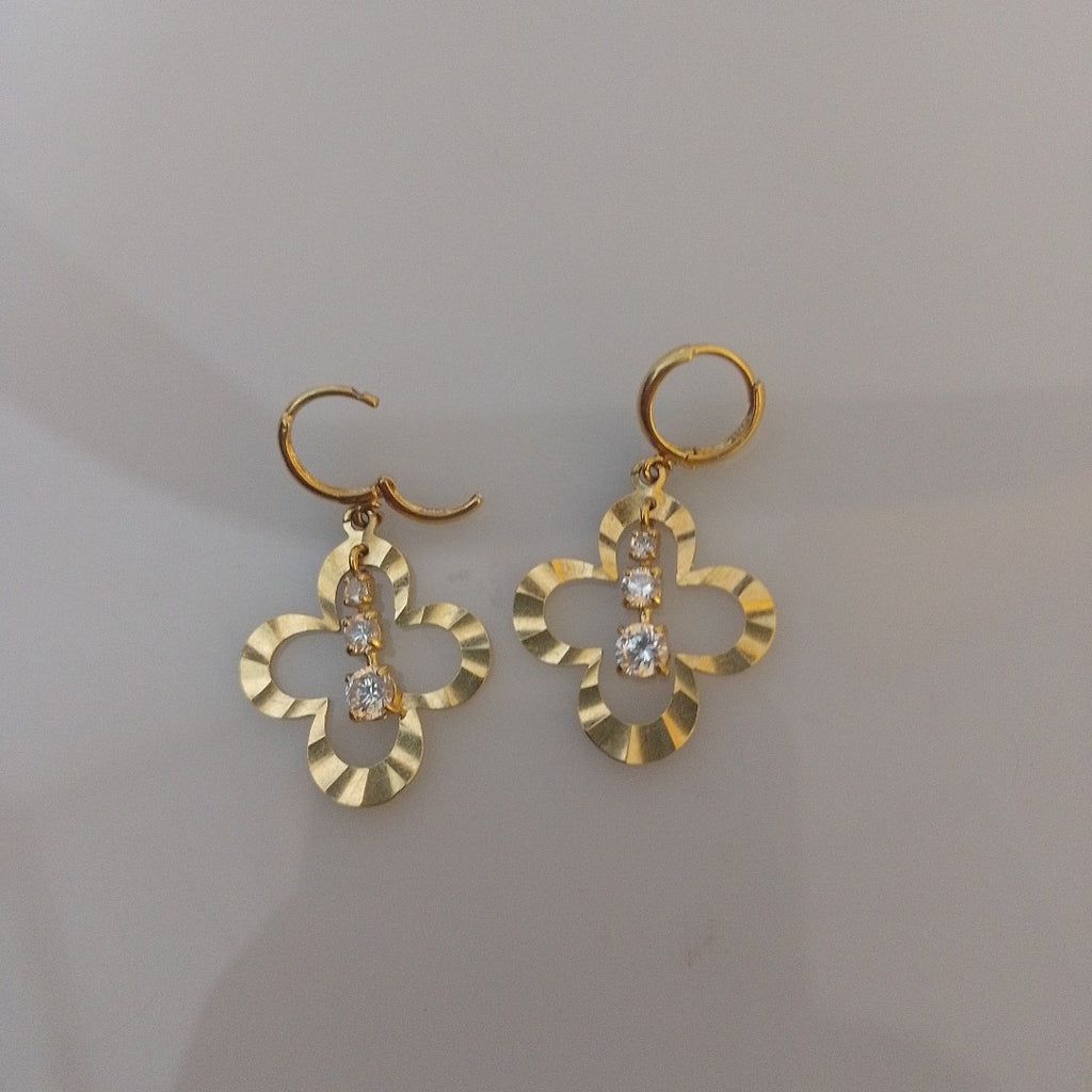 ARETES PAR ORO 14 K 3.4 GRMS (SEMINUEVO)