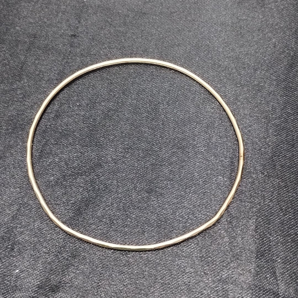 PULSERA RIGIDA ORO 14 K 2.5 GRMS (SEMINUEVO)
