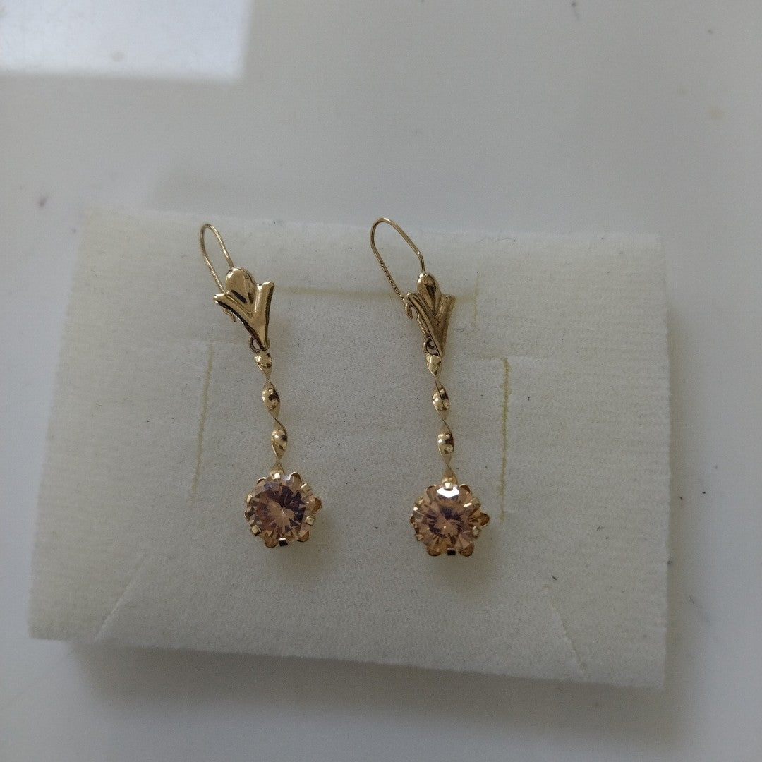 ARETES PAR ORO 14 K 2.9 GRMS (SEMINUEVO)
