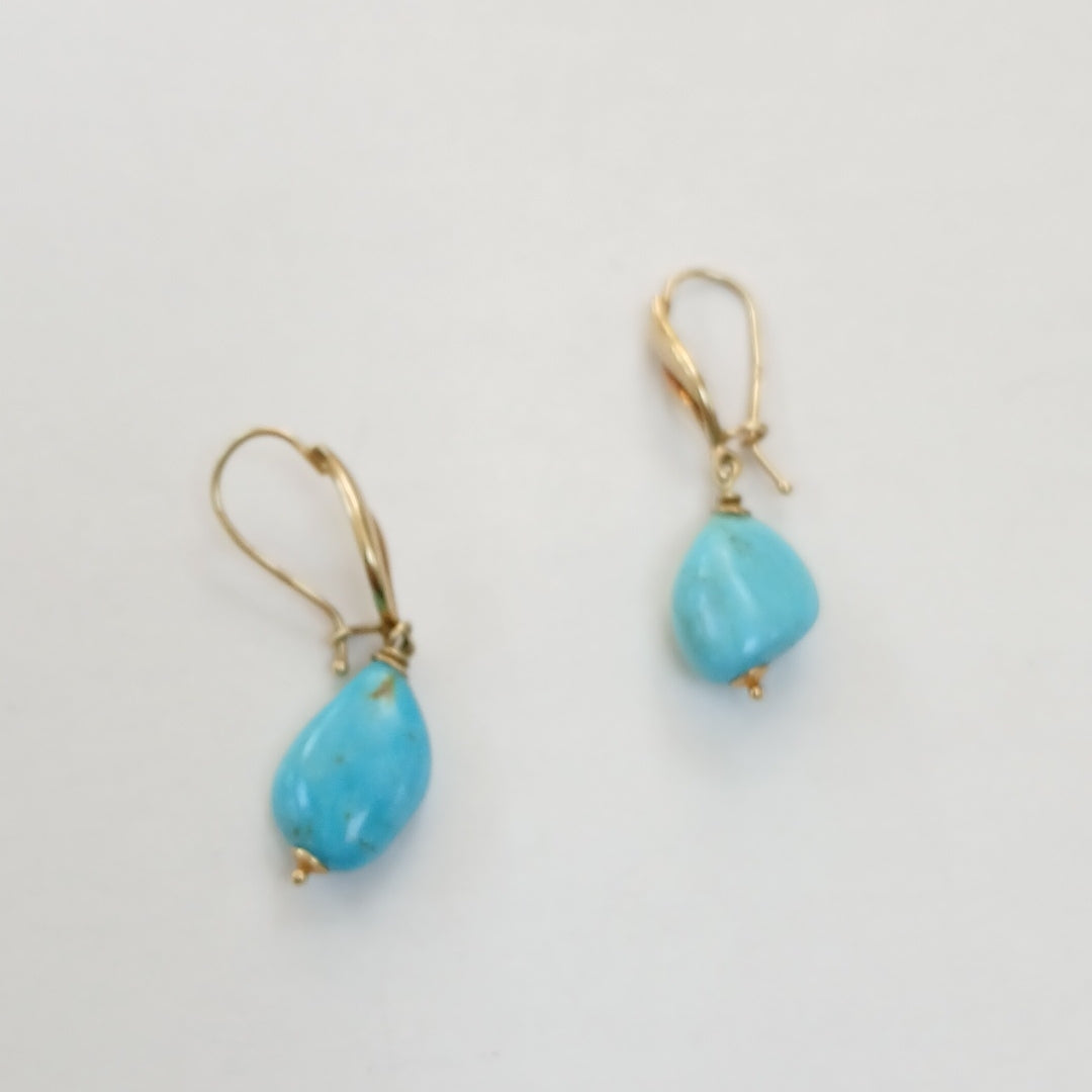 ARETES PAR ORO 14 K 3.8 GRMS (SEMINUEVO)