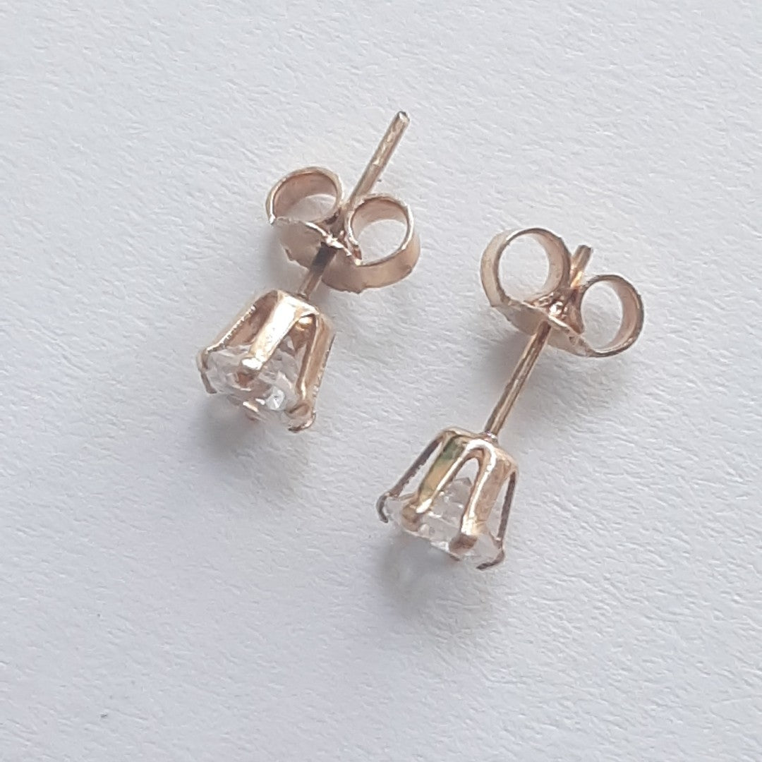 BROQUELES PAR ORO 10 K 0.5 GRMS (SEMINUEVO)