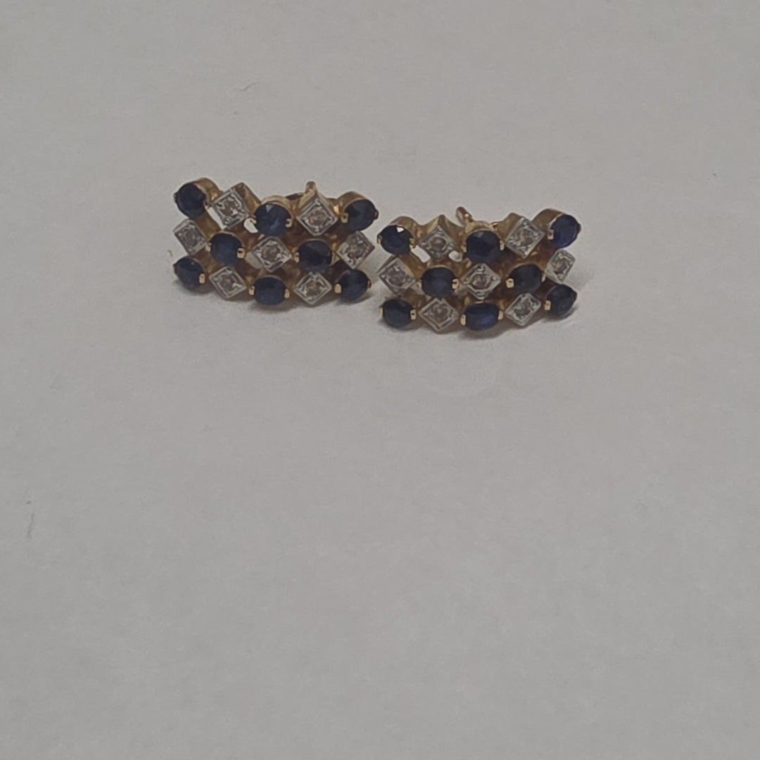 ARETES PAR ORO 18 K 5.5 GRMS (SEMINUEVO)