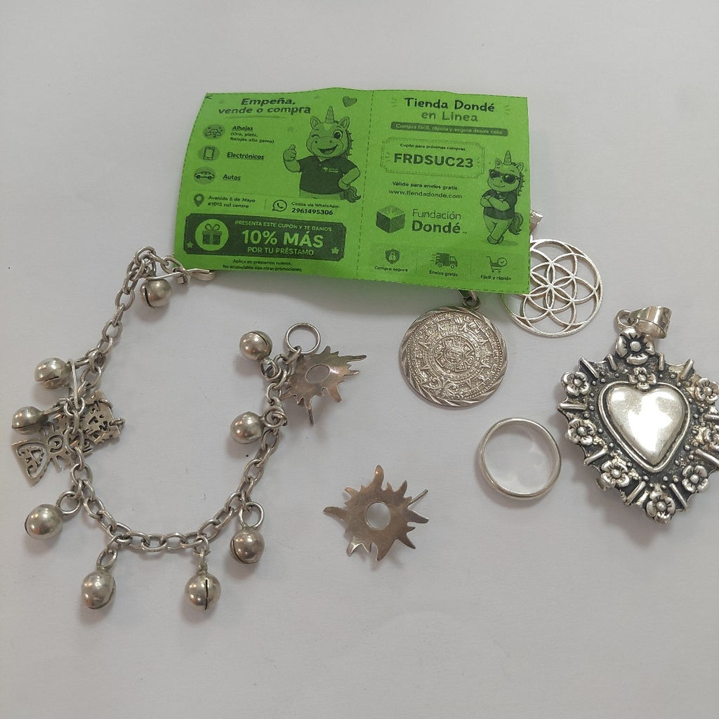 ARETES PAR,DIJE,PULSERA PLATA 65,80 GRMS (SEMINUEVO)