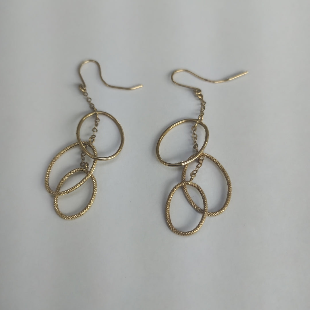 ARETES PAR ORO 14 K 2.5 GRMS (SEMINUEVO)
