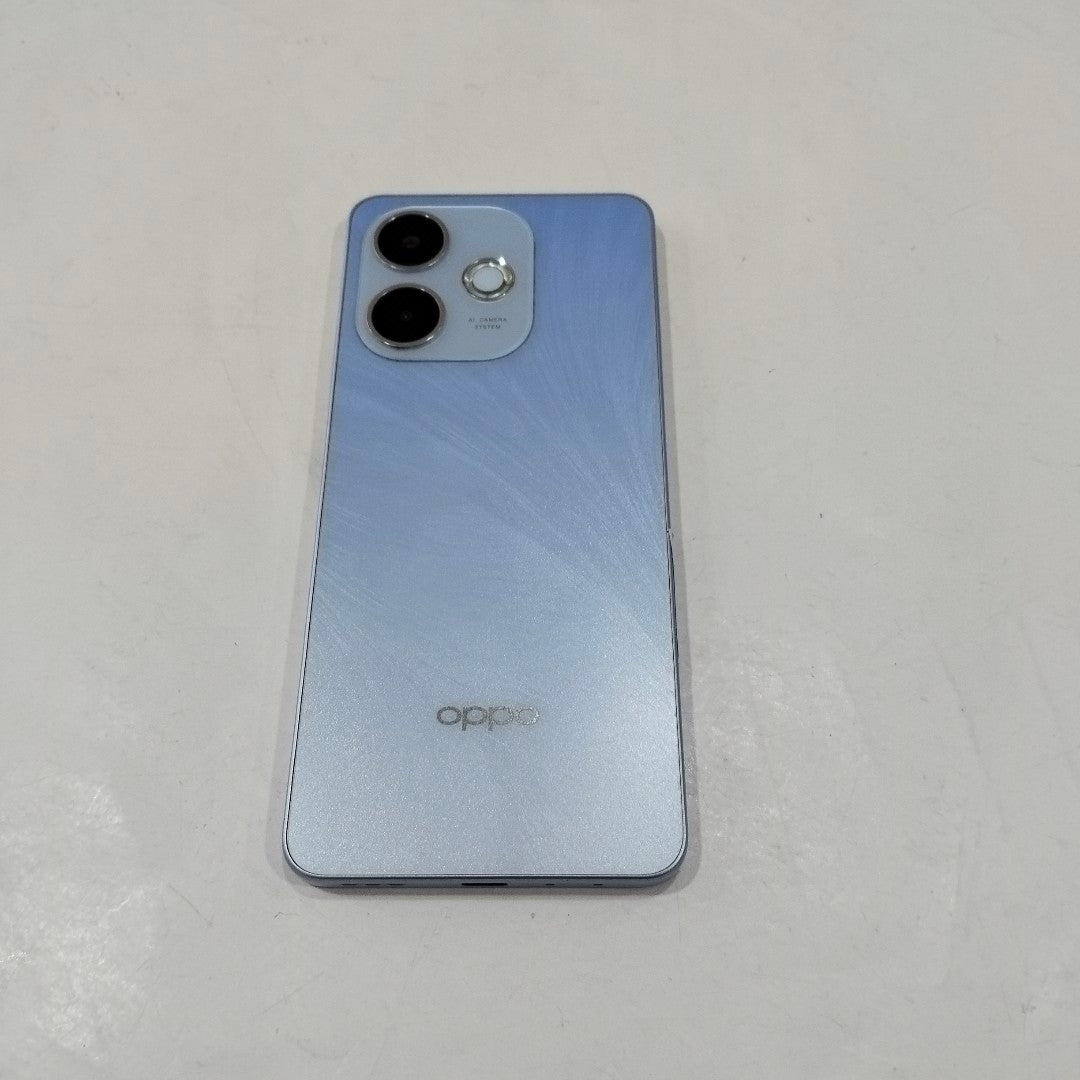 CELULAR OPPO A5 PRO CPH2711 (2025) 256 GB 8 GB RAM (SEMINUEVO)